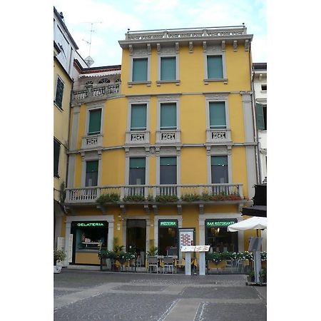 Aparthotel All'Orologio Peschiera del Garda Exterior photo